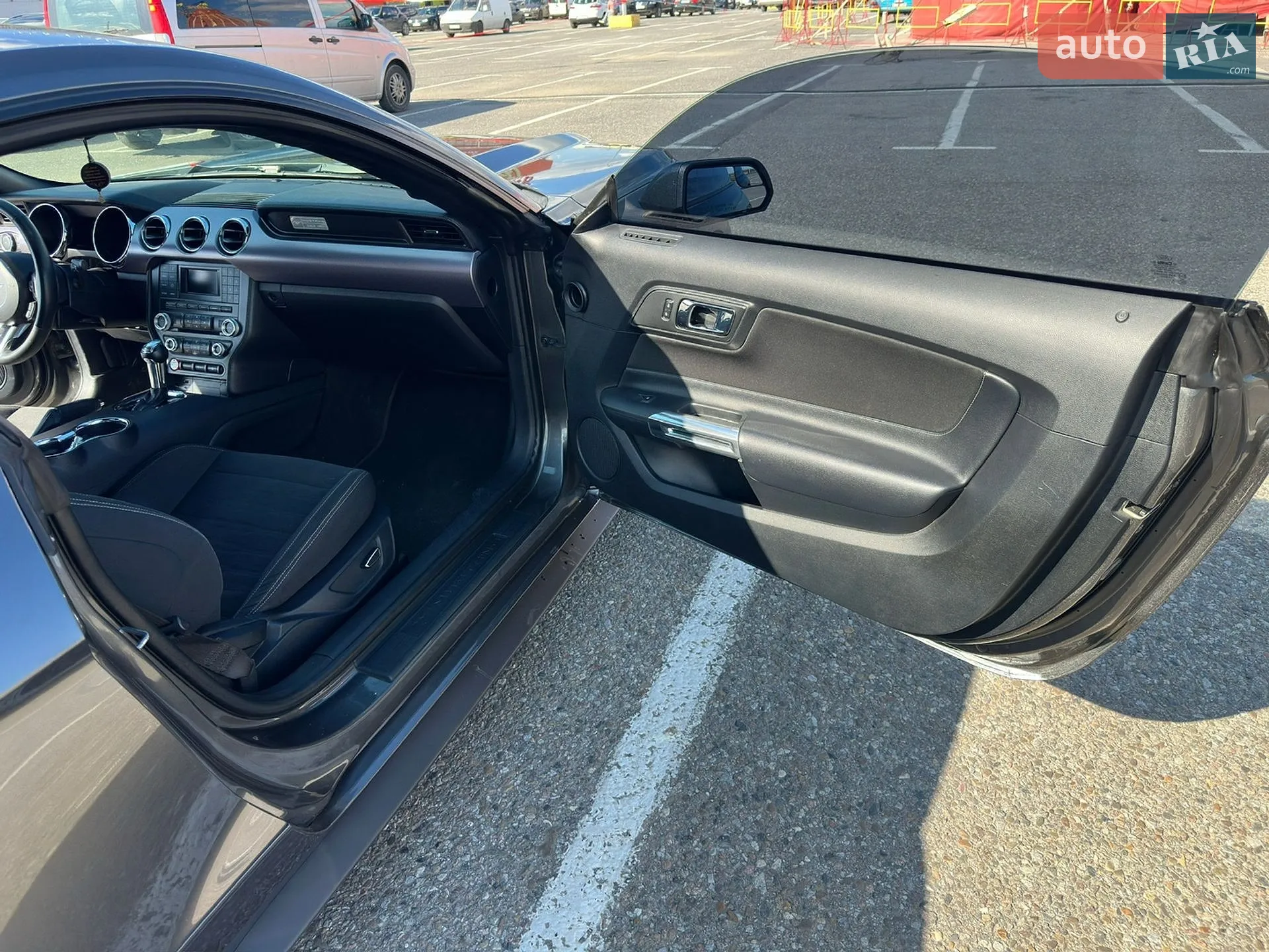 2015 Ford Mustang - мініатюра 16