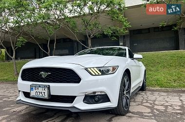 Купе Ford Mustang 2015 в Сумах
