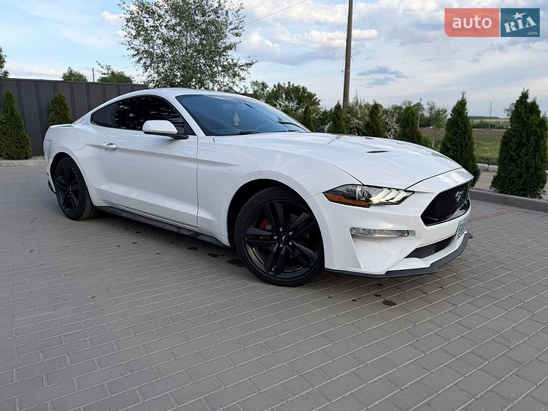 Купе Ford Mustang 2019 в Луцьку фото 2 Купе Ford Mustang 2019 в Луцьку