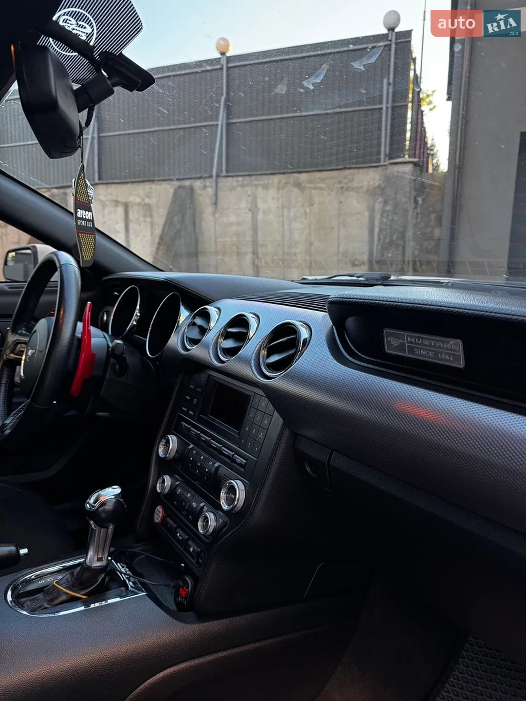 2015 Ford Mustang - мініатюра 15