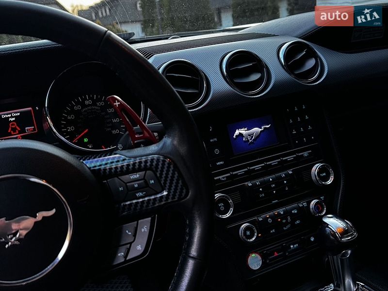 Купе Ford Mustang 2015 в Ивано-Франковске