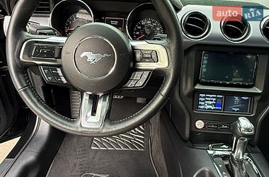 Купе Ford Mustang 2016 в Києві