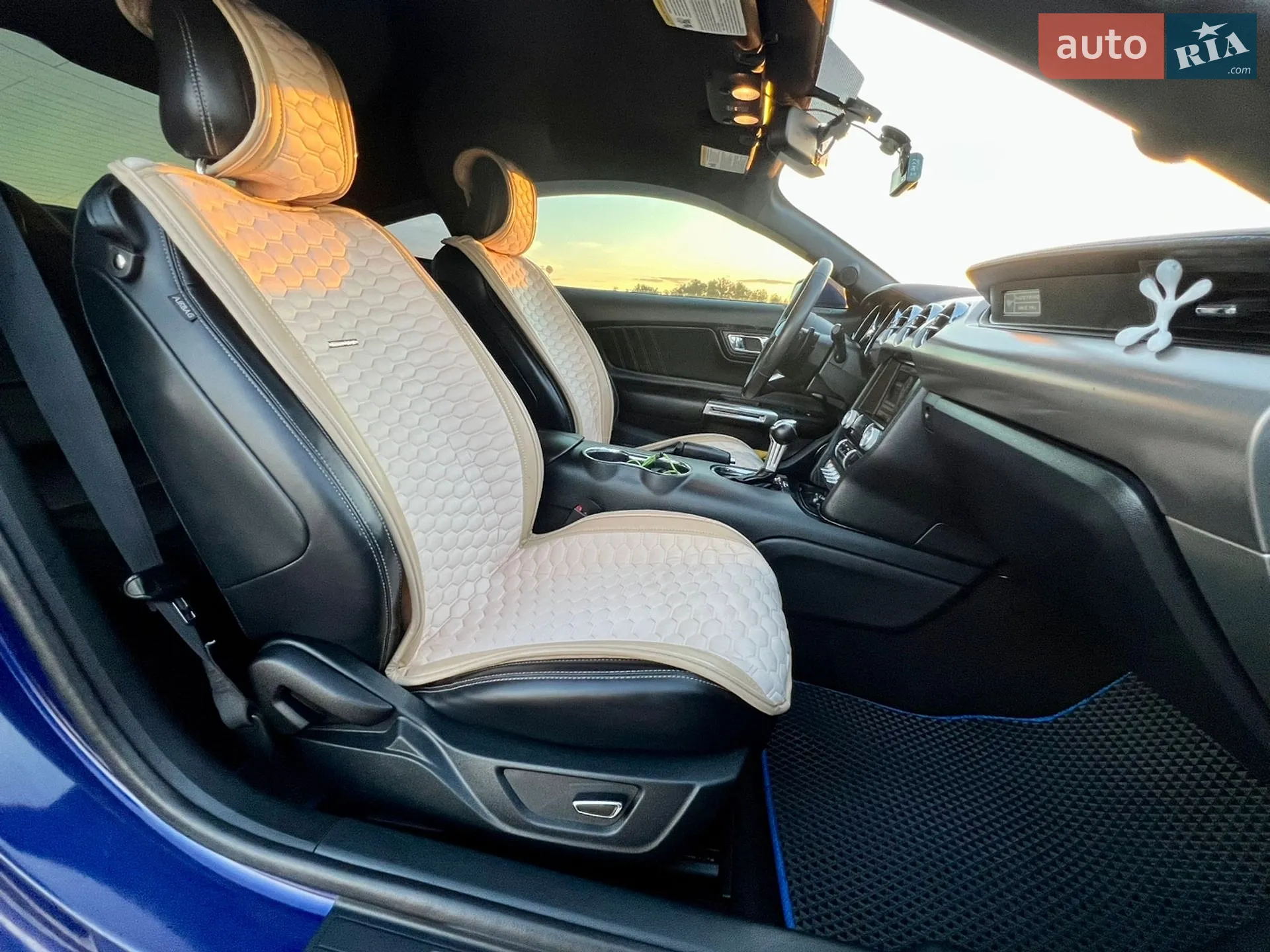 2015 Ford Mustang - мініатюра 29