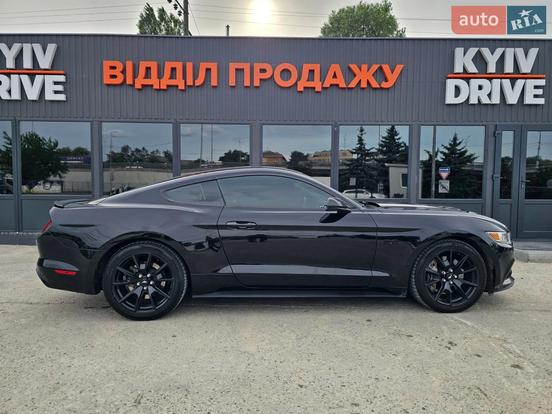 2017 Ford Mustang - мініатюра 11