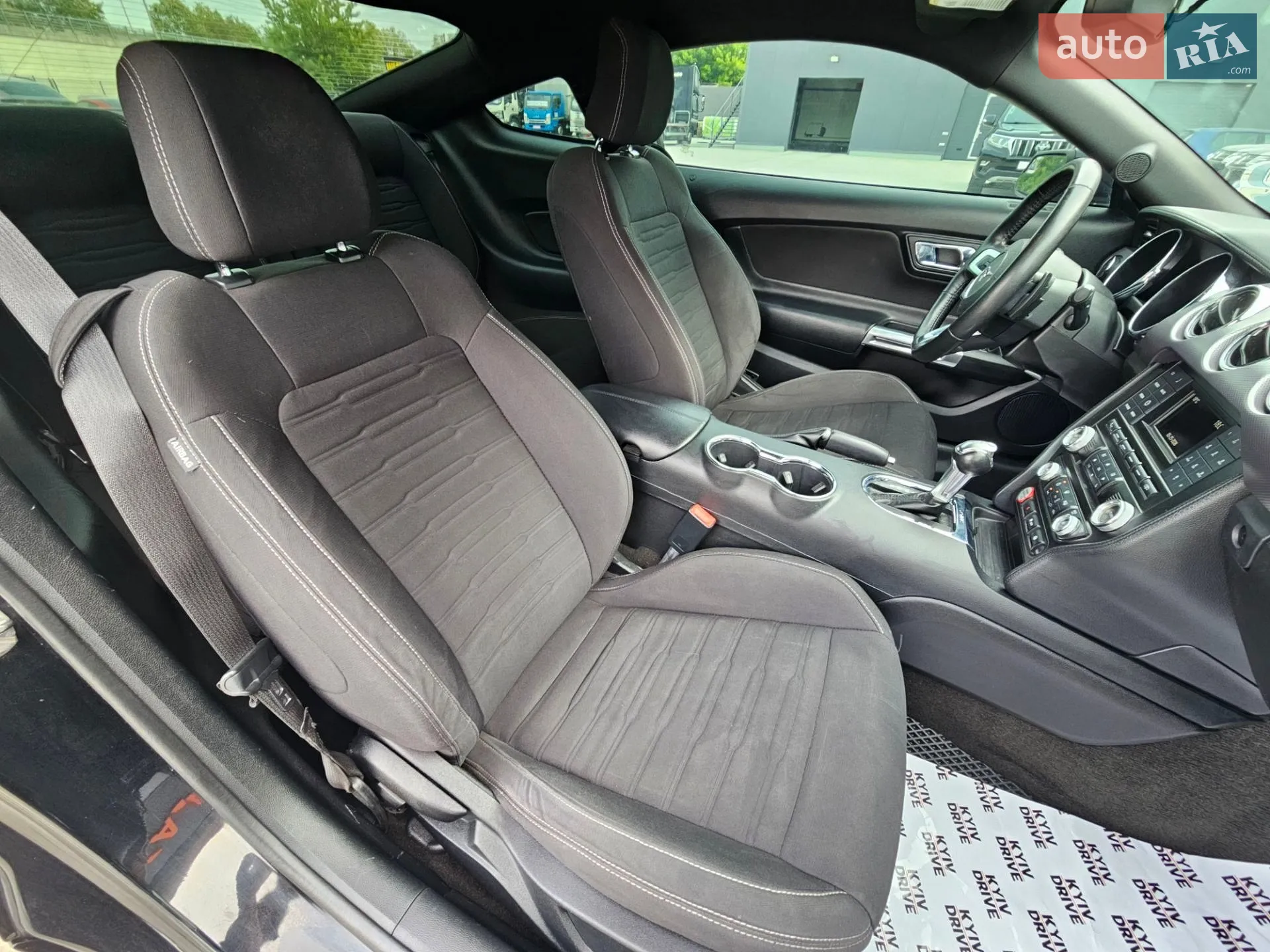2017 Ford Mustang - мініатюра 31