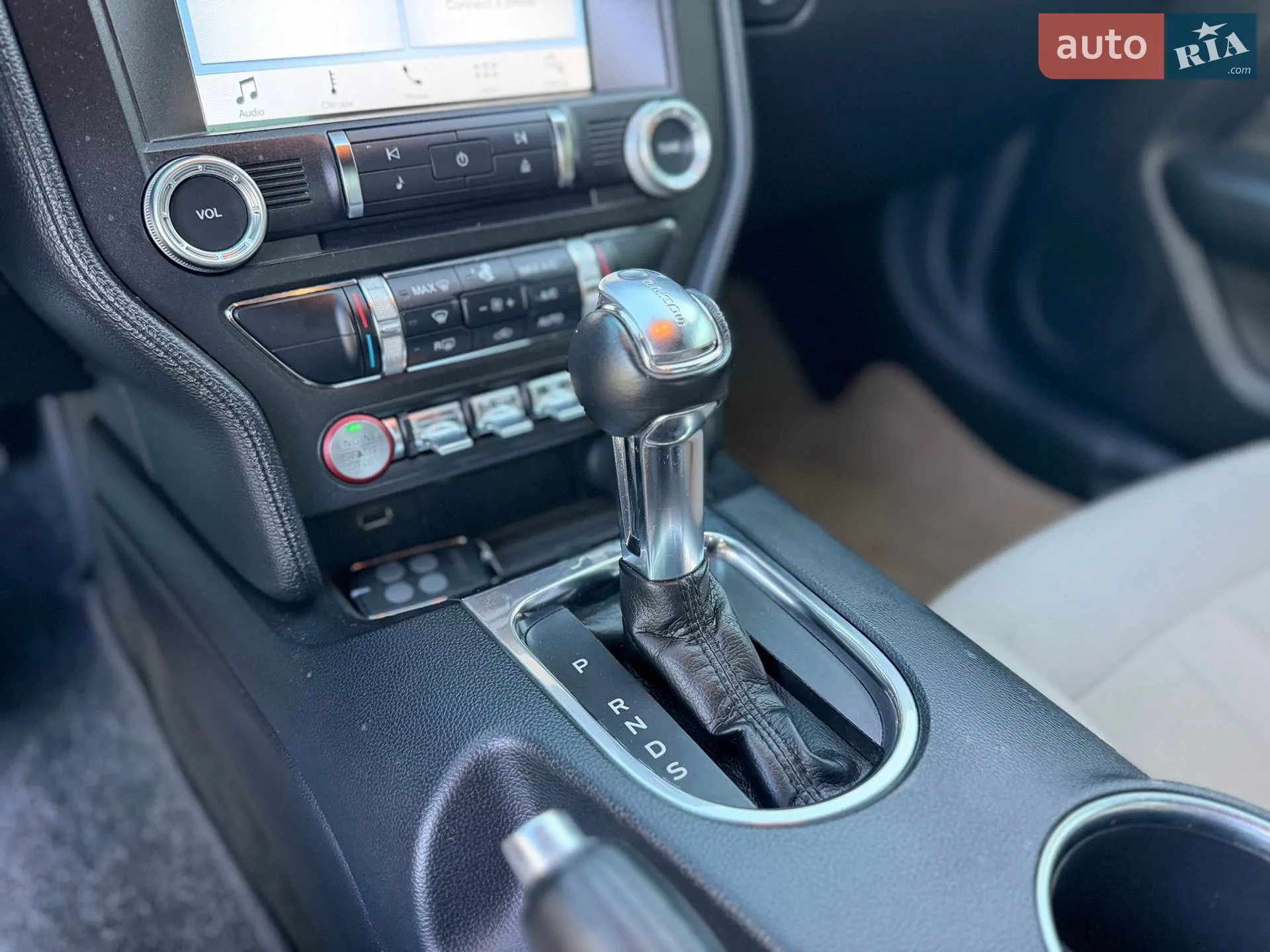 2017 Ford Mustang - мініатюра 28