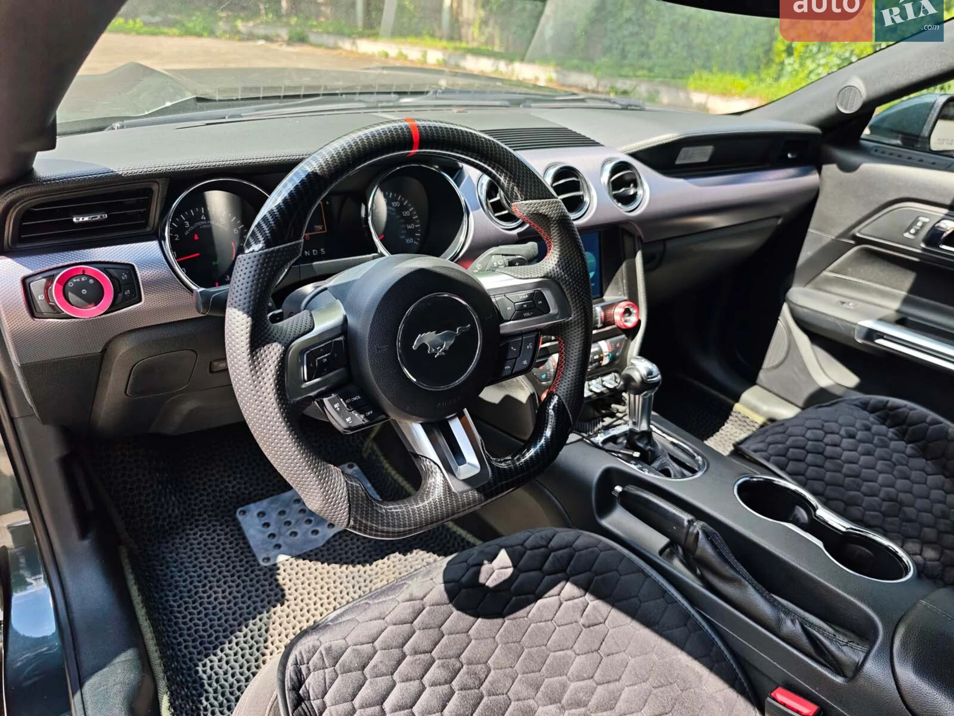 2014 Ford Mustang - мініатюра 25