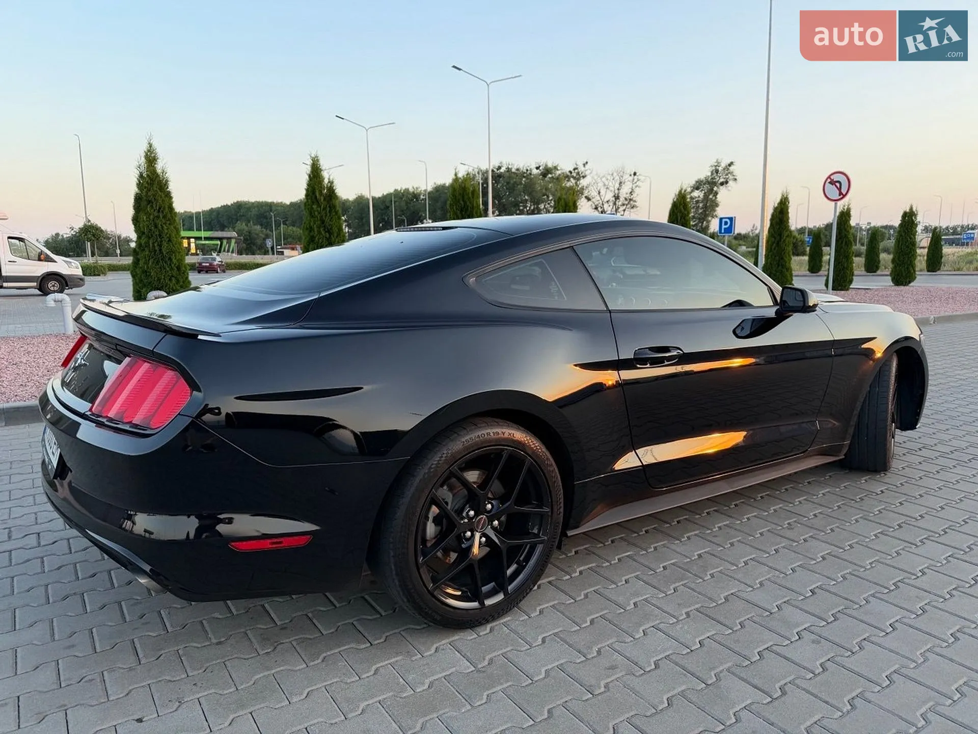 2017 Ford Mustang - мініатюра 8