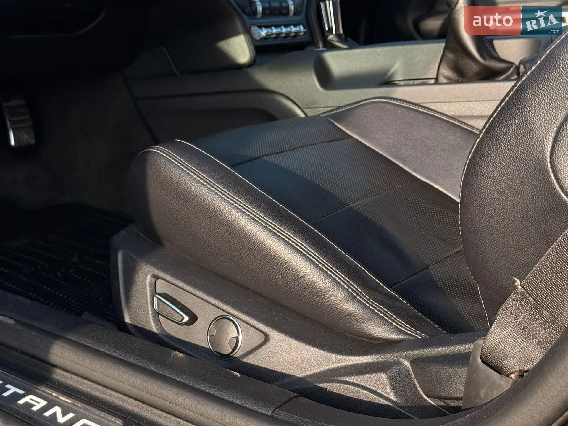 2016 Ford Mustang - мініатюра 10
