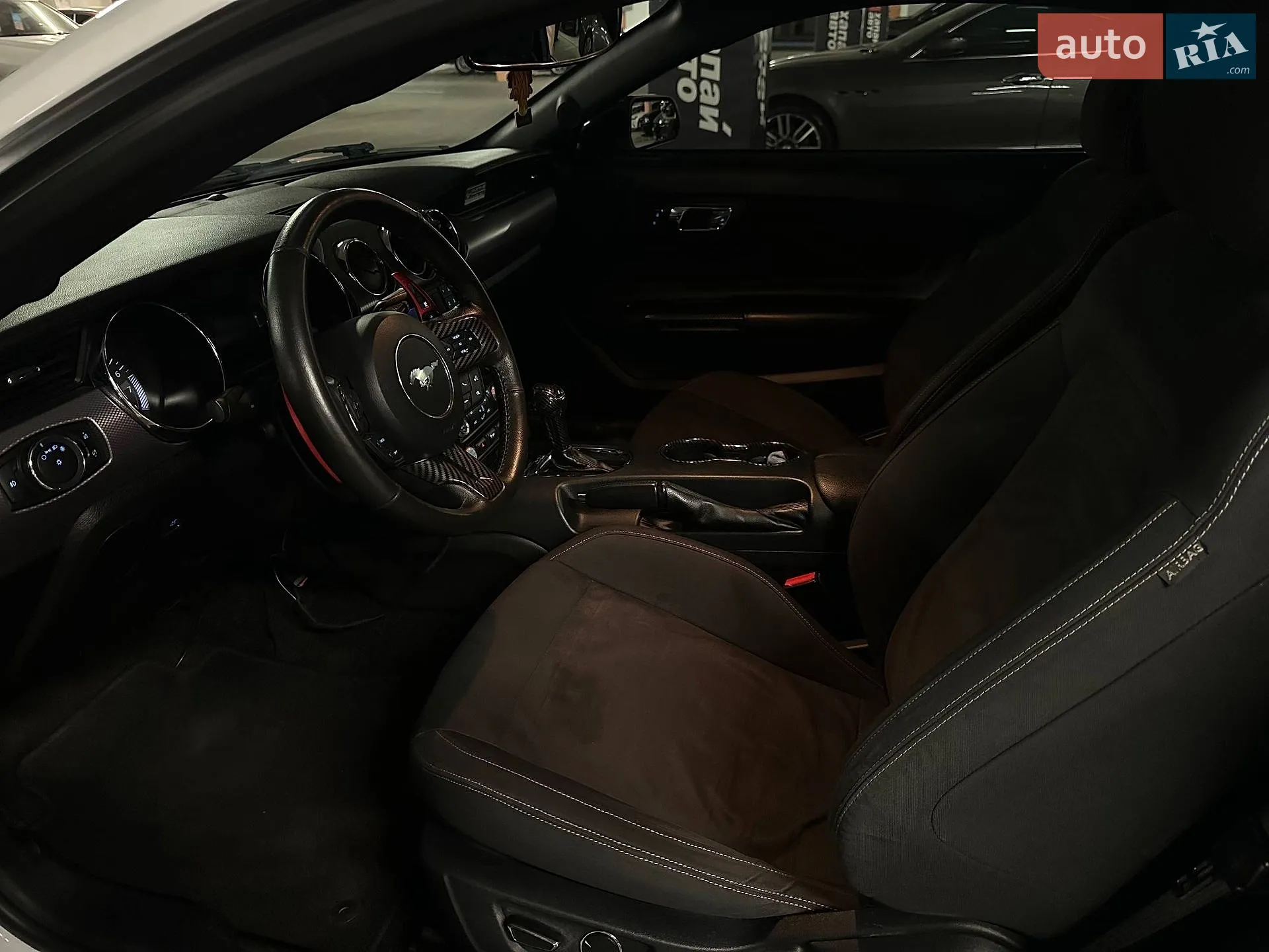 2015 Ford Mustang - мініатюра 9