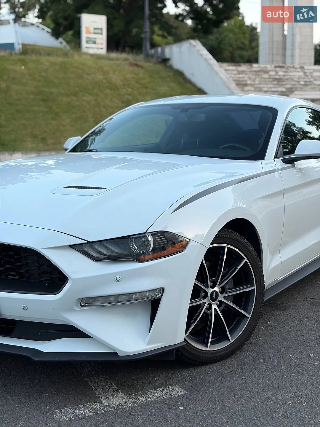 2018 Ford Mustang - мініатюра 2