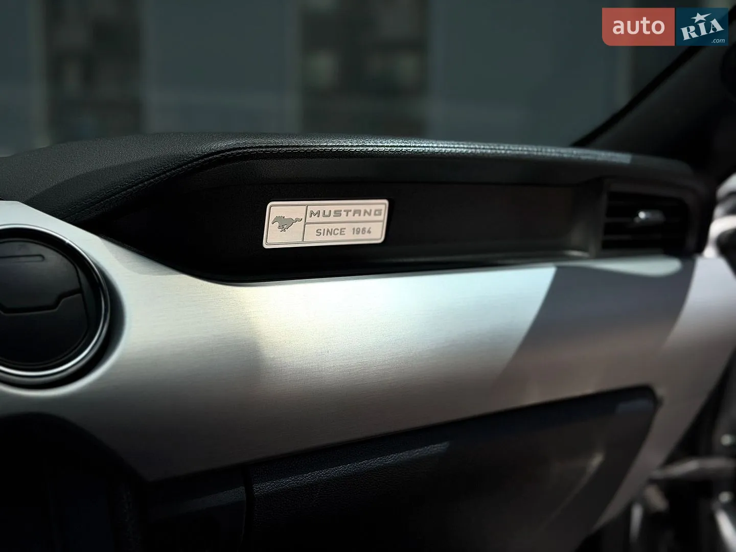 2015 Ford Mustang - мініатюра 13