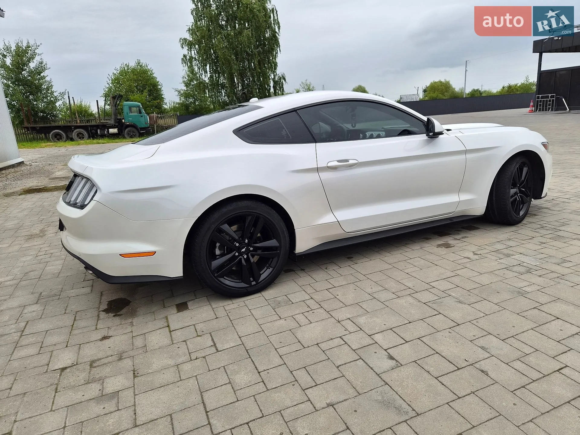 2017 Ford Mustang - мініатюра 3