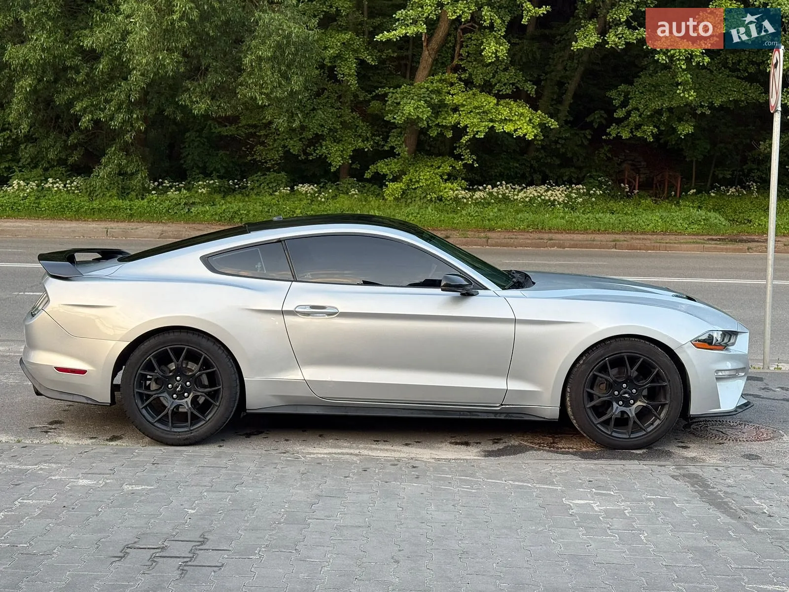 2017 Ford Mustang - мініатюра 2