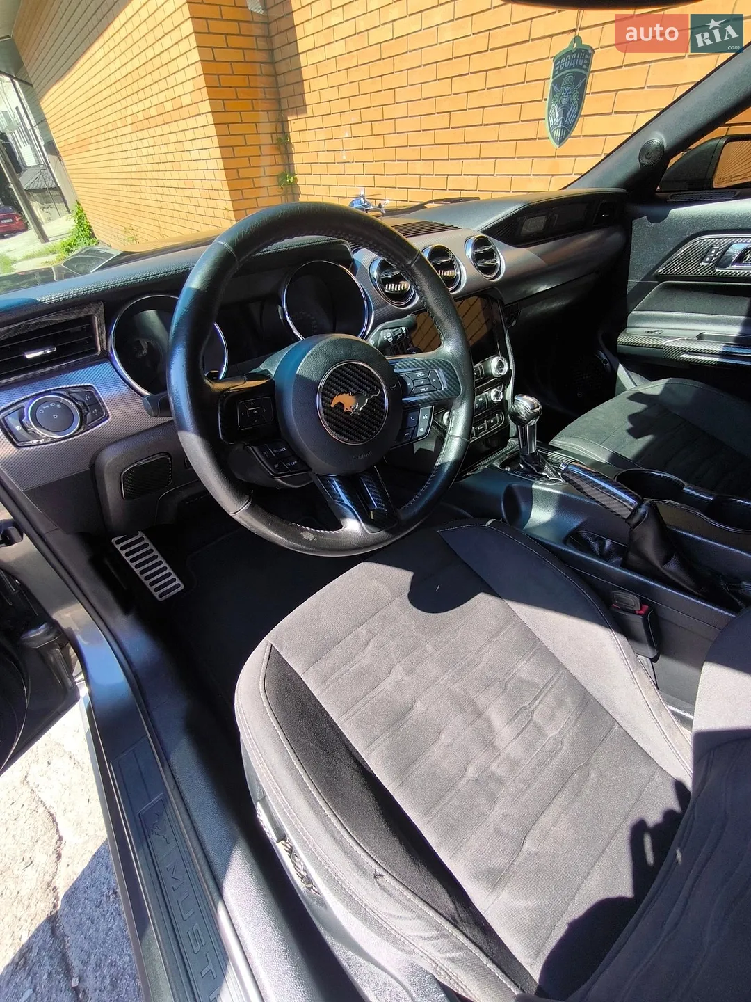 2015 Ford Mustang - мініатюра 9