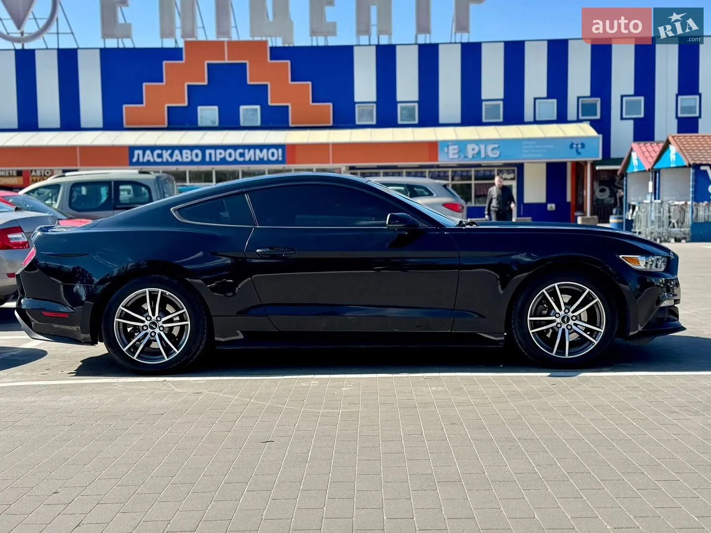 2017 Ford Mustang - мініатюра 4