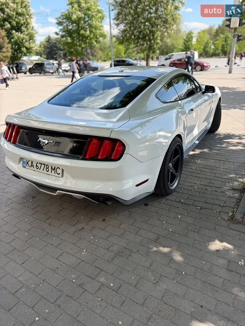 2015 Ford Mustang - мініатюра 3