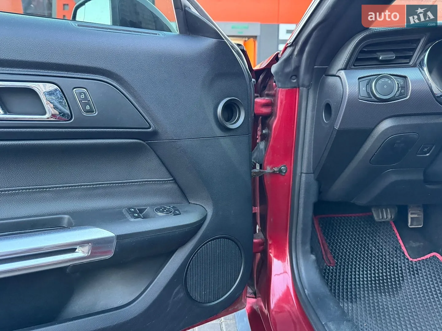 2015 Ford Mustang - мініатюра 14