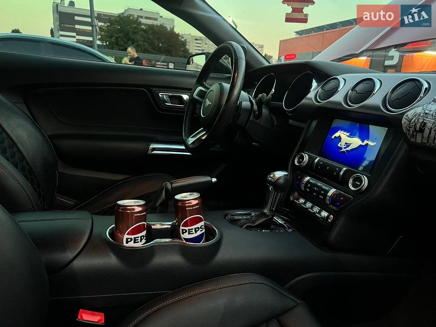 2015 Ford Mustang - мініатюра 12