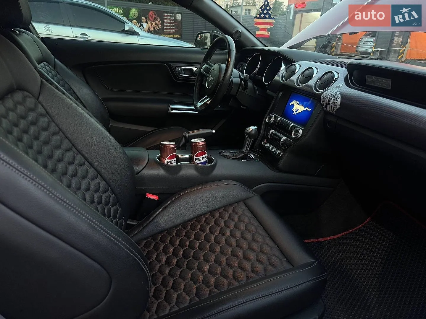 2015 Ford Mustang - мініатюра 18