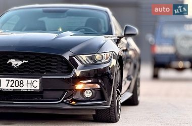 Купе Ford Mustang 2016 в Киеве