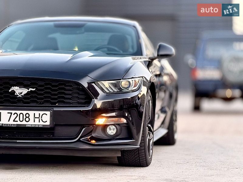 Купе Ford Mustang 2016 в Киеве