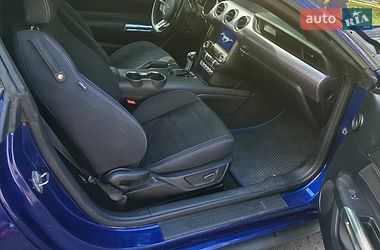 Купе Ford Mustang 2015 в Києві