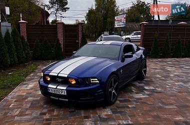 Купе Ford Mustang 2014 в Киеве