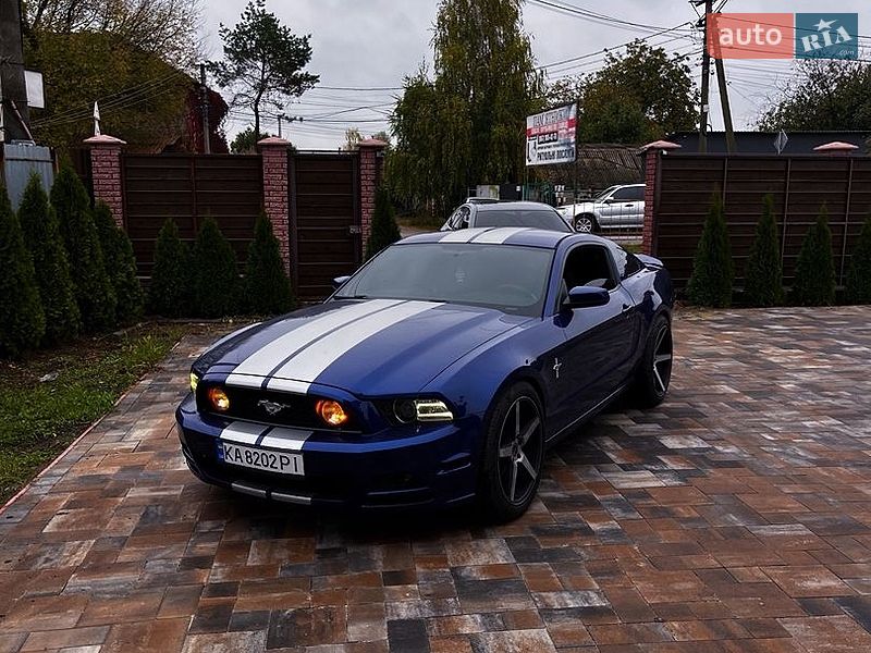 Купе Ford Mustang 2014 в Києві