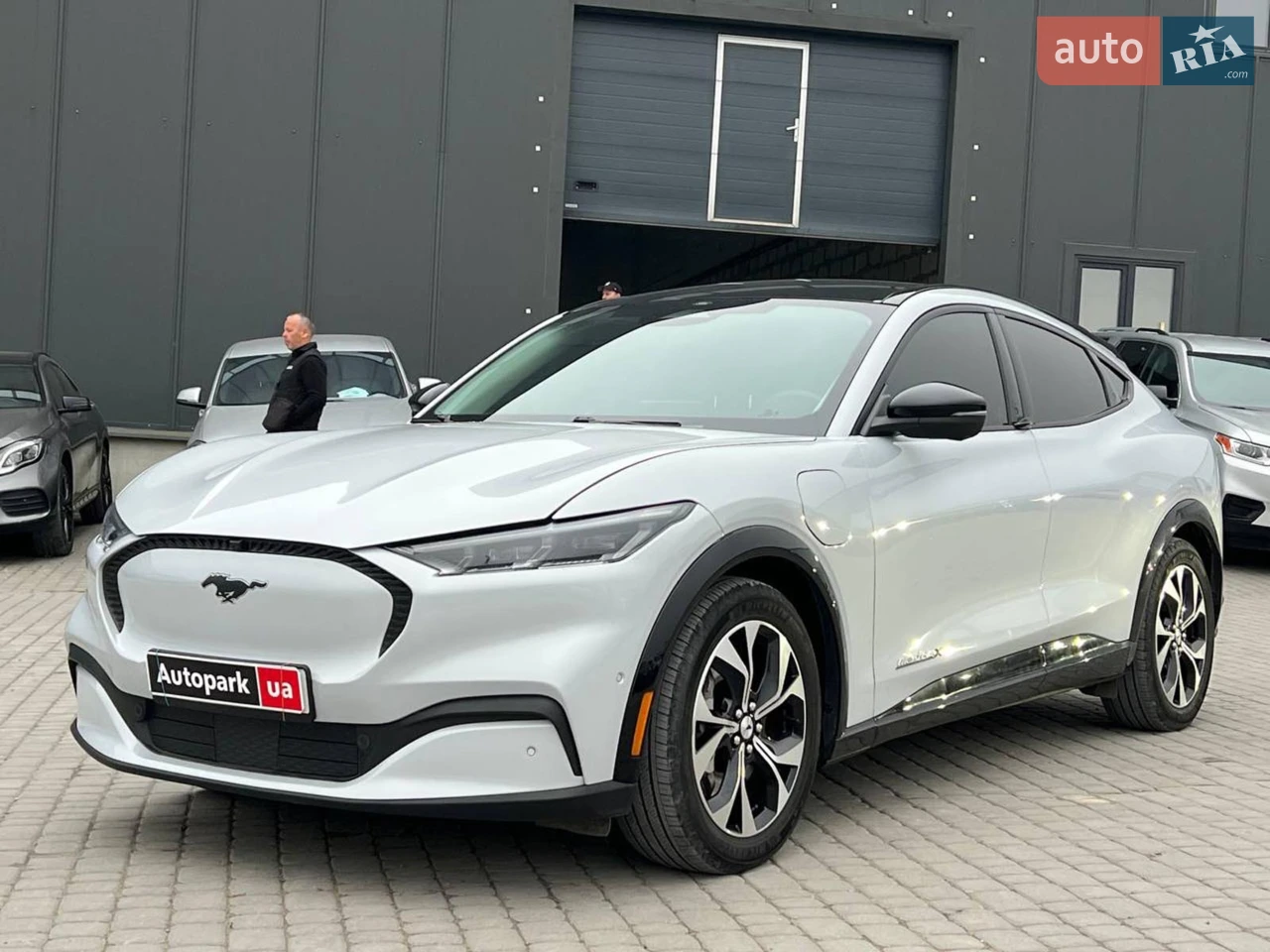 2022 Ford Mustang Mach-E - мініатюра 50