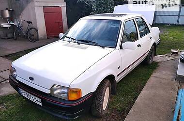 Седан Ford Orion 1989 в 