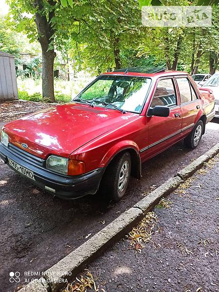 Седан Ford Orion 1987 в 
