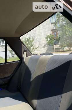 Седан Ford Orion 1987 в  фото 11 Седан Ford Orion 1987 в