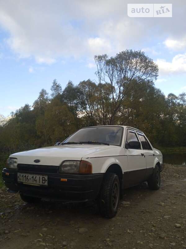Седан Ford Orion 1987 в Калуше