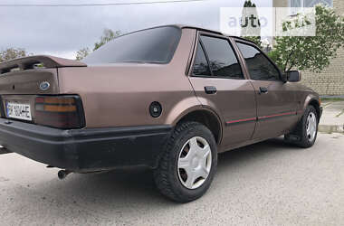 Седан Ford Orion 1989 в Нетешине