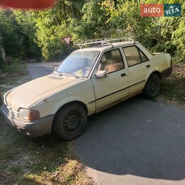 Седан Ford Orion 1986 в Старой Синяве