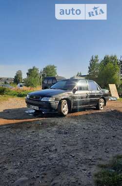 Седан Ford Orion 1992 в Долині