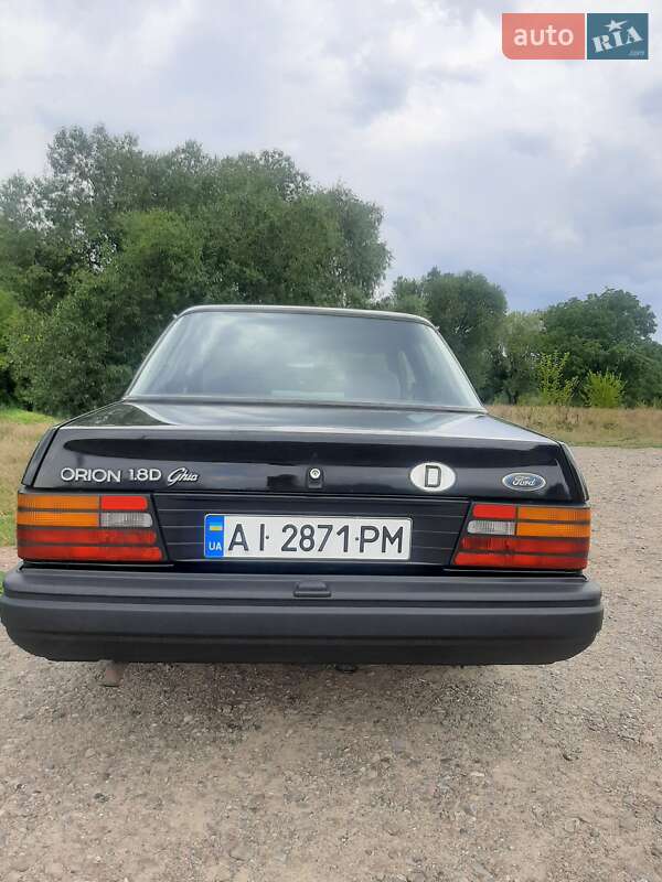 Седан Ford Orion 1990 в Ямполе