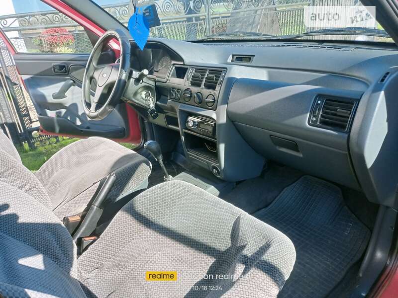 Седан Ford Orion 1993 в Самборе