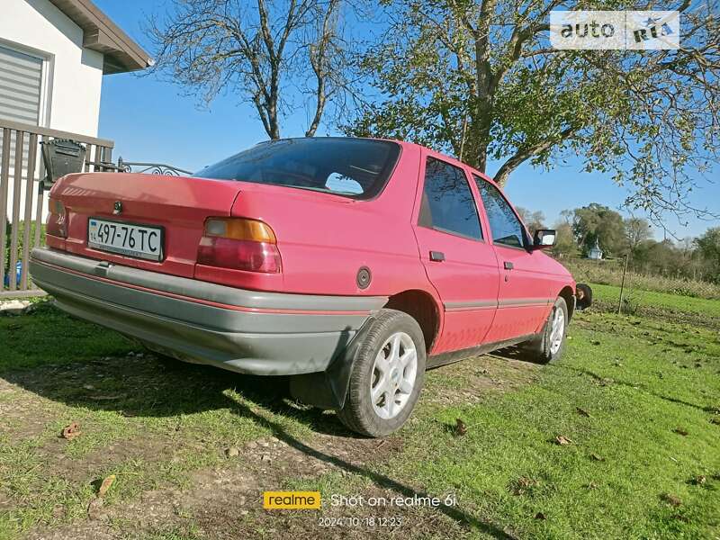 Седан Ford Orion 1993 в Самборе