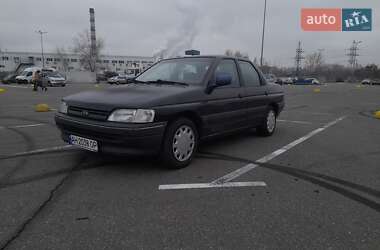 Седан Ford Orion 1992 в Києві