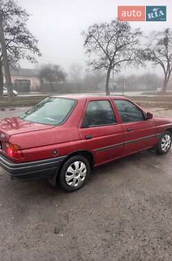 Седан Ford Orion 1992 в Полтаве