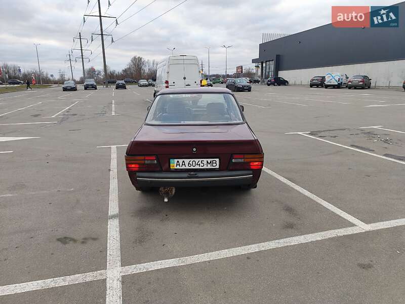 Седан Ford Orion 1989 в Киеве
