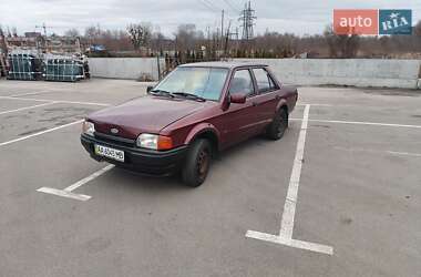 Седан Ford Orion 1989 в Киеве