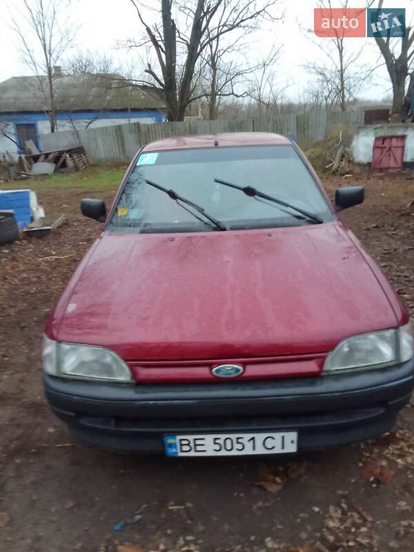 Седан Ford Orion 1992 в Первомайске