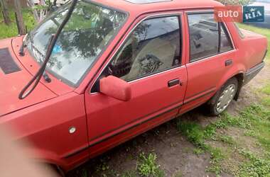 Седан Ford Orion 1988 в Луцке
