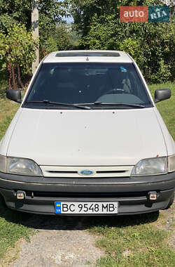 Седан Ford Orion 1990 в Золочеві