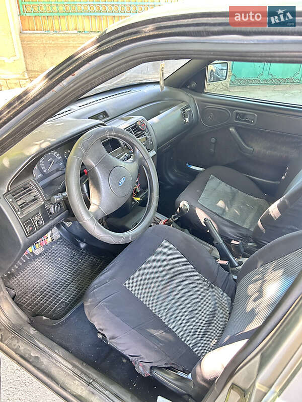 Седан Ford Orion 1990 в Одессе