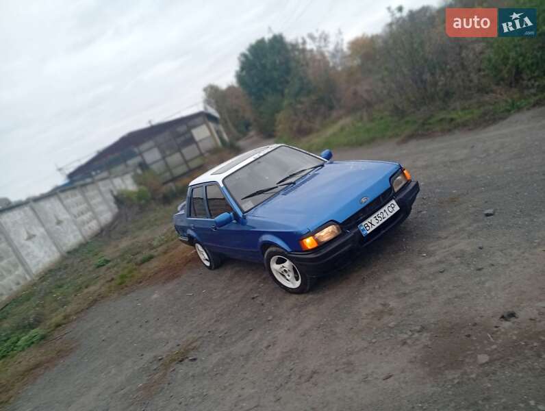 Седан Ford Orion 1988 в Летичіві