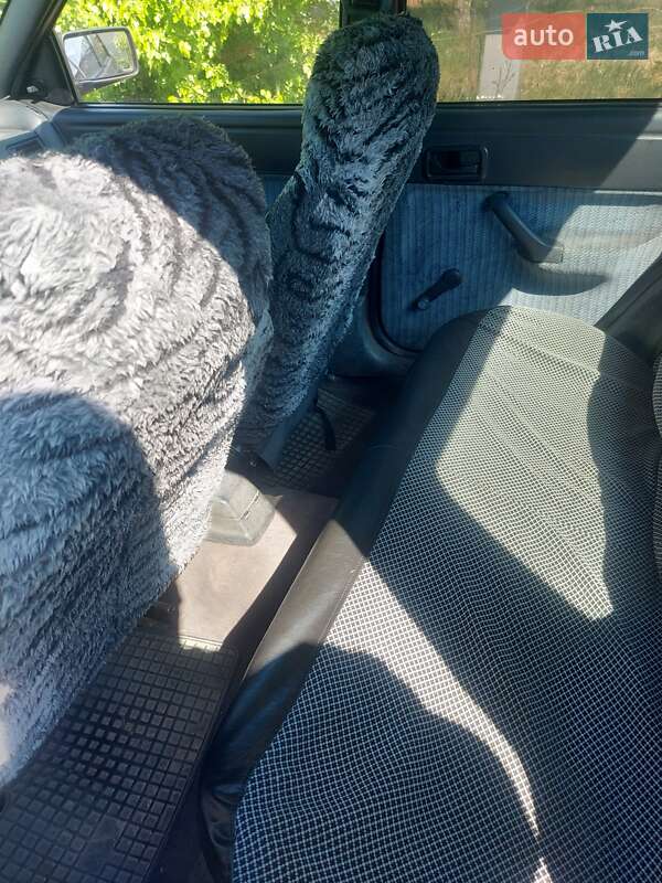 Седан Ford Orion 1992 в Измаиле